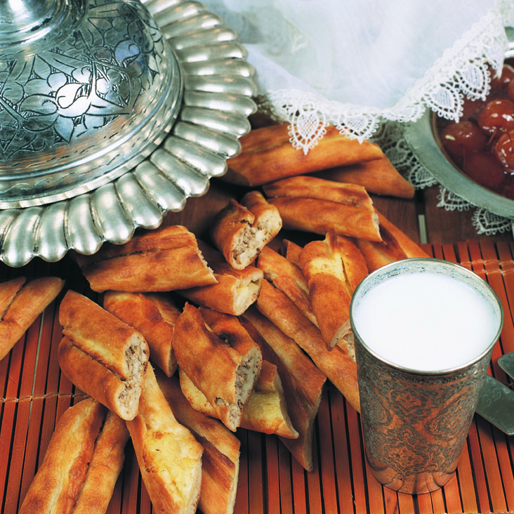 Kıymalı Kapalı Pide Tarifi
