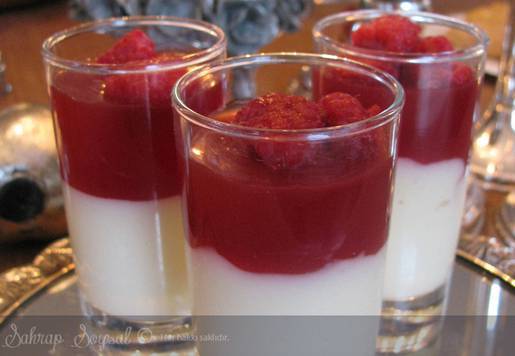 Vişneli Topkapı Sütlacı Tarifi