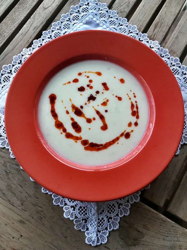 Yoğurtlu Paça Çorbası Tarifi