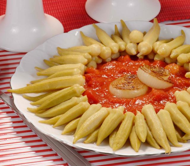 Zeytinyağlı Domatesli Bamya Tarifi