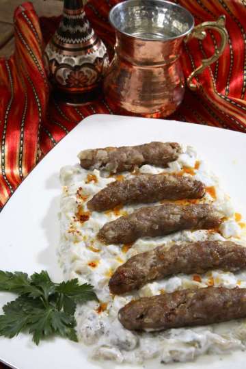 Köfteli Alinazik Kebabı Tarifi
